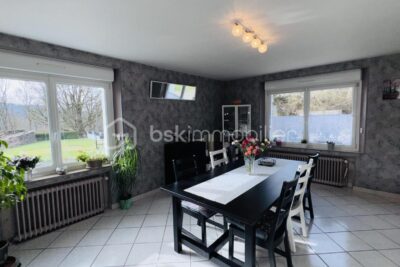 MAISON DE CARACTERE ENTIEREMENT MEUBLÉE – 7 pièces – 4 chambres – 180 m²