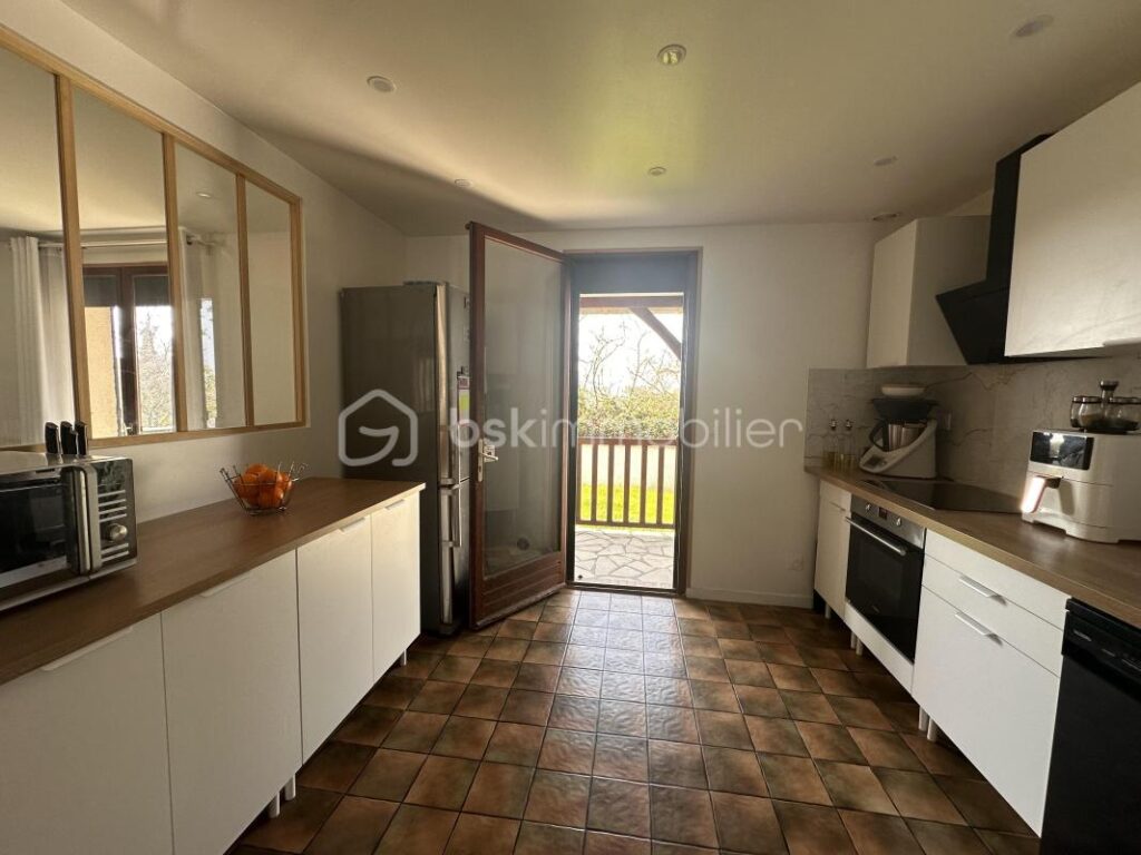 Maison de 110m² – 6 pièces – 4 chambres – 110 m²