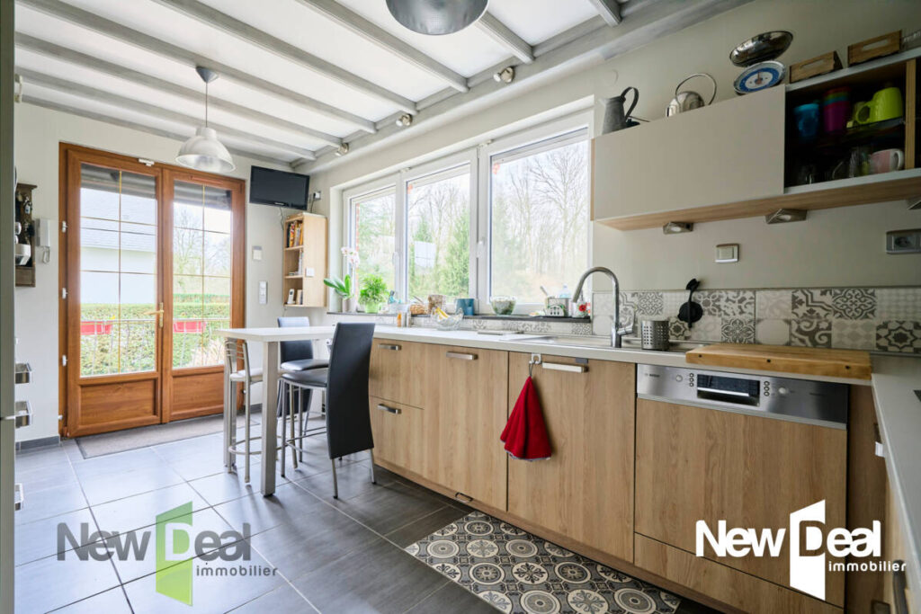 SEMI-PLAIN PIED + GITE 150 m2 Saint-Amand-Les-Eaux – 6 pièces – NR chambres – 150 m²