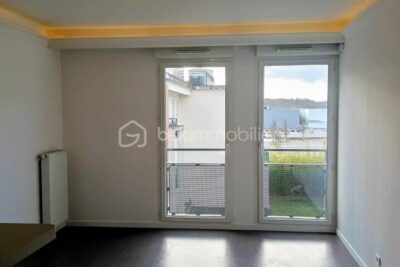 charmant trois pièces avec deux chambres de 57m2 dans immeuble récent avec 2 places de parking – 3 pièces – 2 chambres – 56 m²