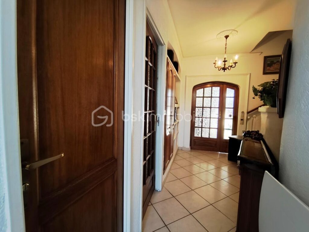 Villa familiale 4pces – jardin – Garage – 4 pièces – 3 chambres – 105 m²