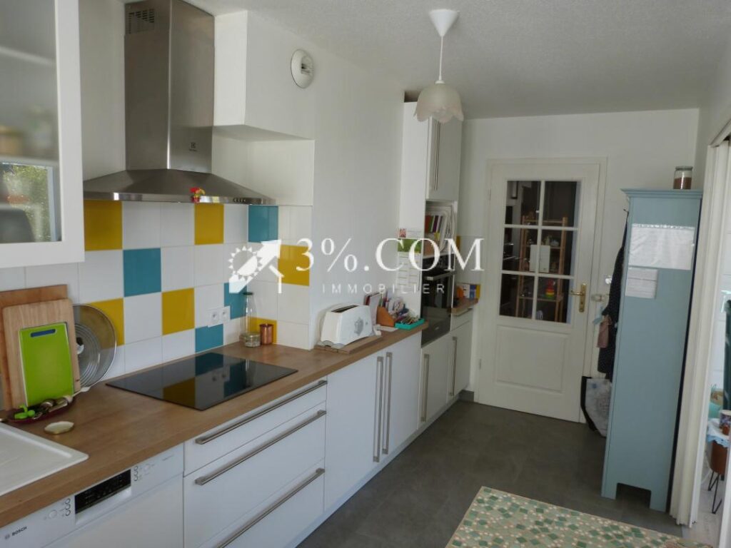 3%.COM-Neudorf : Duplex dernier étage 111m2 Robertsau – 4 pièces – 3 chambres – 91 m²