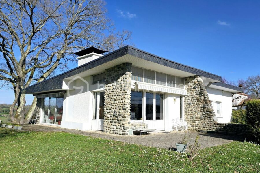 Maison à vendre à Buros