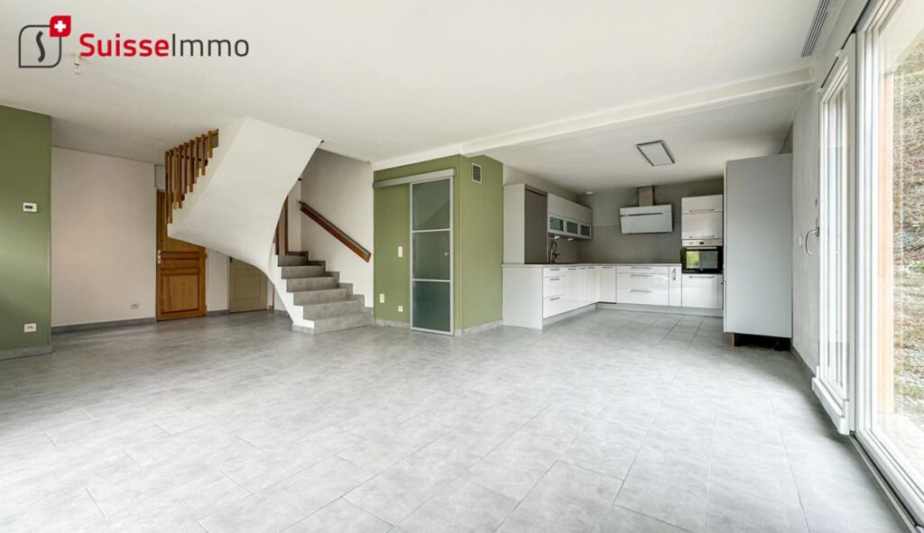 Maison Glay 6 pièce(s) 133 m2 – 6 pièces – 4 chambres – 133 m²