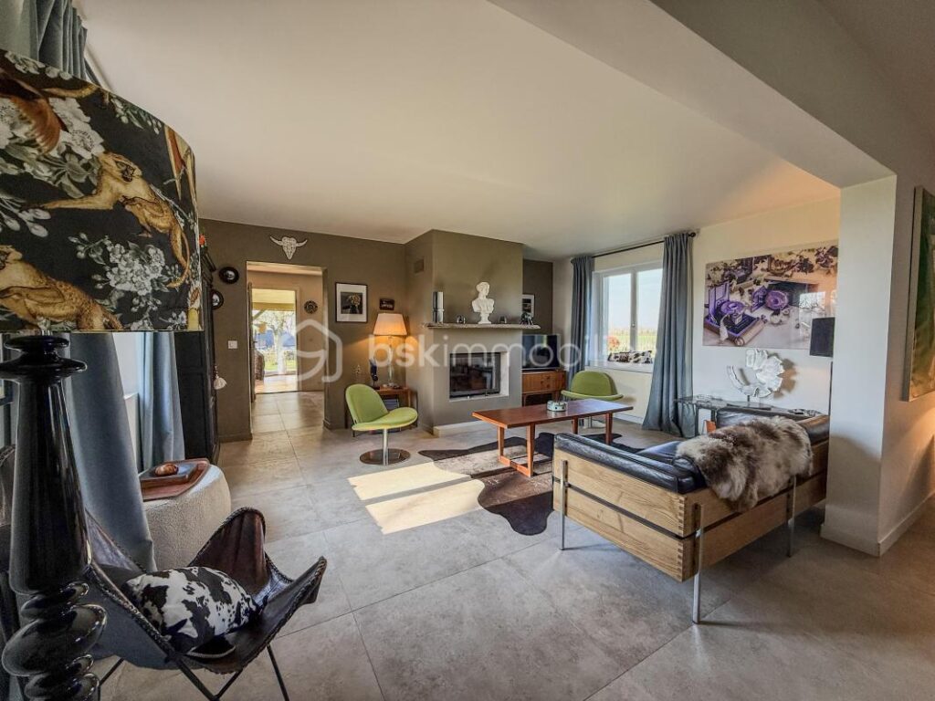 Propriété normande de caractère avec vue vallée –Cadre d’exception – – 7 pièces – 4 chambres – 187 m²