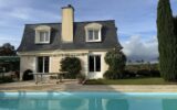 Maison d’exception de 200 m² avec piscine et domaine de 15 000 m² – Cadre naturel préservé – Le Mesnil-Roch (axe Rennes-Saint Malo) – 9 pièces – 5 chambres – 200 m²