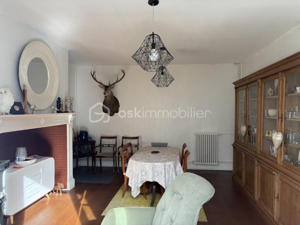 Maison Type T4 + appartement T2 – 13 pièces – 5 chambres – 276 m²