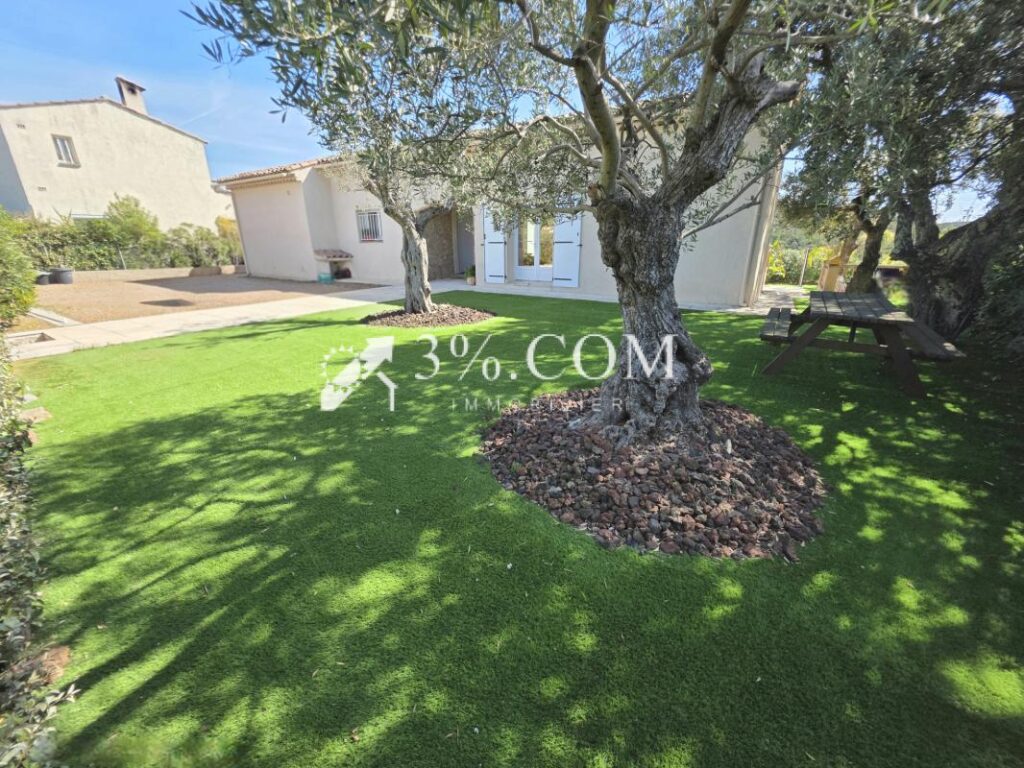 Magnifique villa avec vue incroyable à Valescure – 4 pièces – 3 chambres – 108 m²