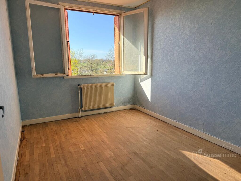 Appartement 67,81m2 – Garage & cave – à rénover – 4 pièces – 2 chambres – 67 m²