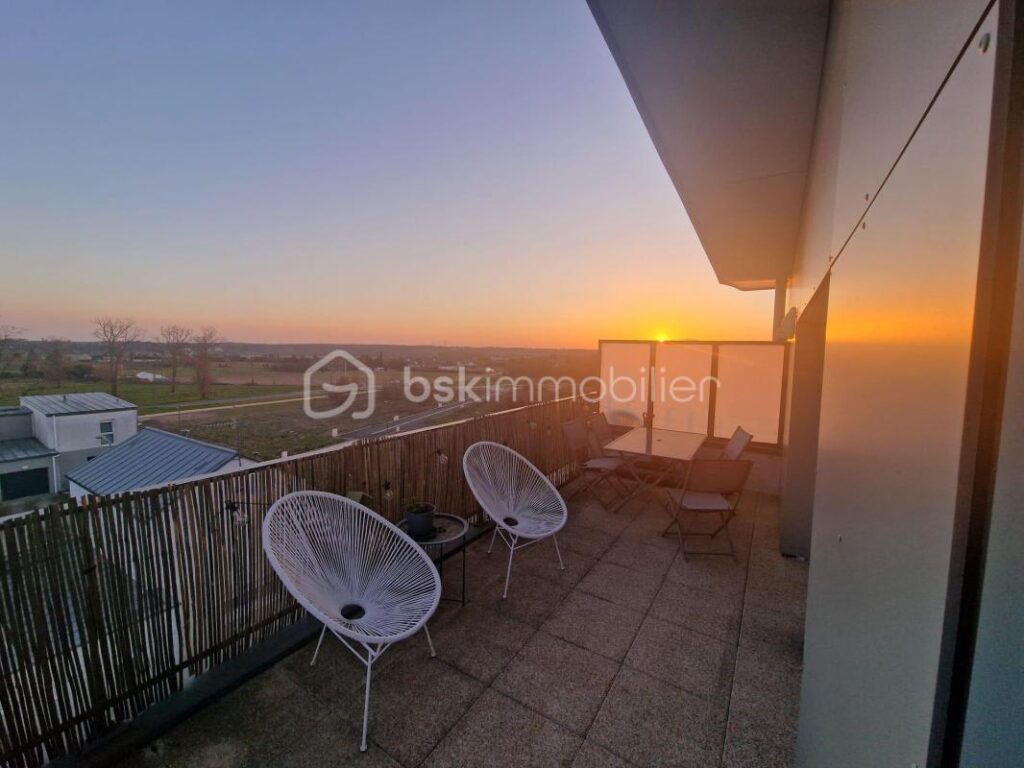Magnifique appartement 3 pièces avec balcon panoramique et double terrasse – Montlouis-sur-Loire – 3 pièces – 2 chambres – 60 m²