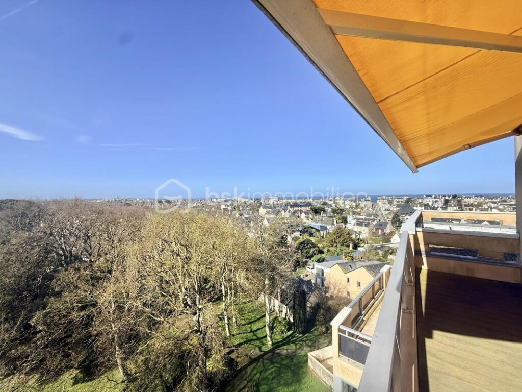 Appartement T2 – Dernier étage avec ascenseur – Vue mer 180° exceptionnelle – Paramé (Saint-Malo) – 2 pièces – 1 chambre – 41 m²