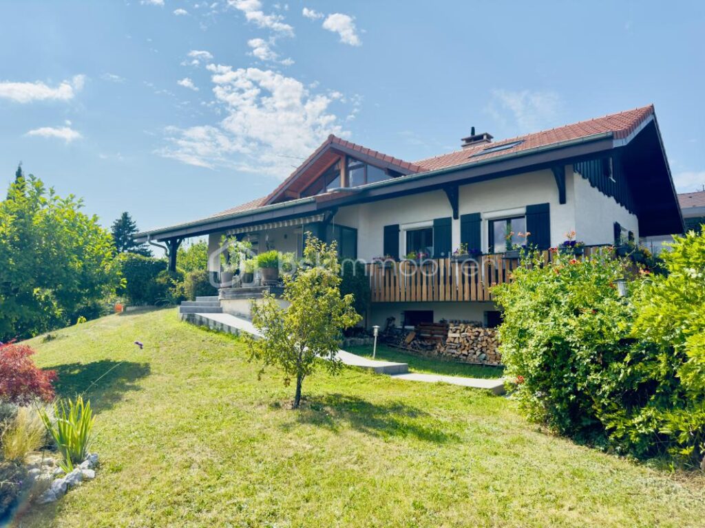 VILLA FAMILIALE D’ARCHITECTE – VUE PANORAMIQUE – EPAGNY METZ-TESSY – 6 pièces – 4 chambres – 167 m²