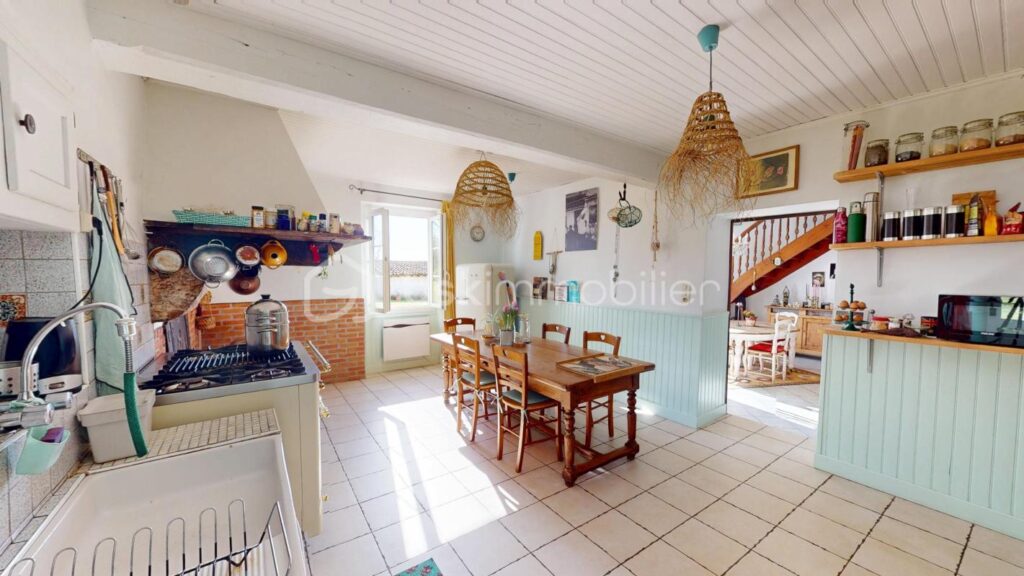 Ferme du XVIIIème Siècle – 7 pièces – 5 chambres – 158 m²