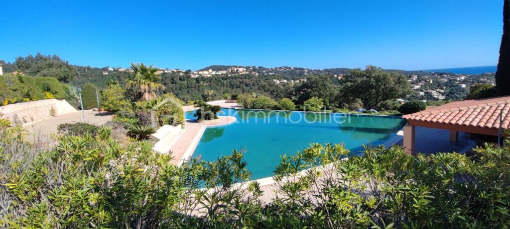 maison T2 Vue mer piscine rénové 2023 – 2 pièces – 1 chambre – 37 m²