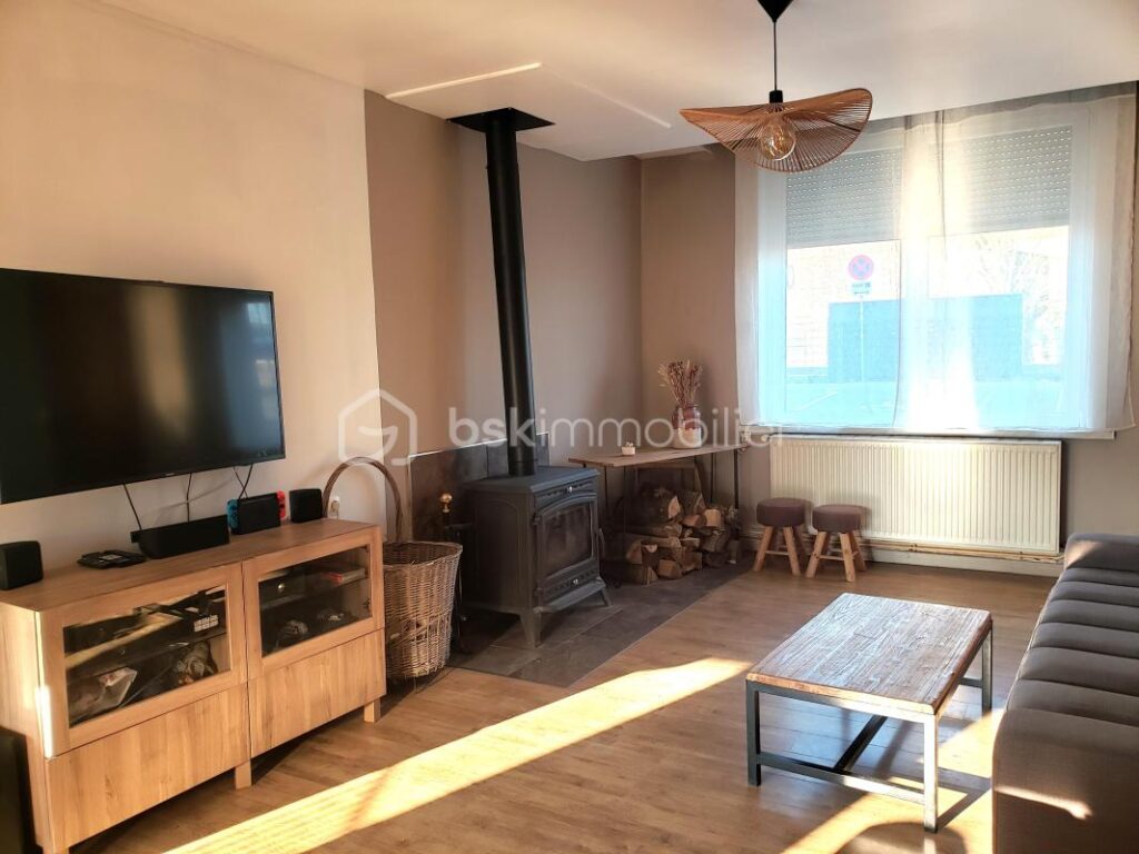 Maison familiale à Fretin – 7 pièces – 3 chambres – 142 m²