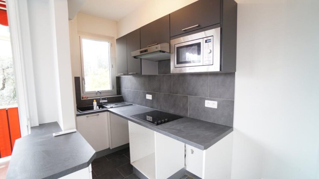 A LOUER NICE – CIMIEZ – CAP DE CROIX – 3 PIECES – 3 pièces – 2 chambres – 52 m²