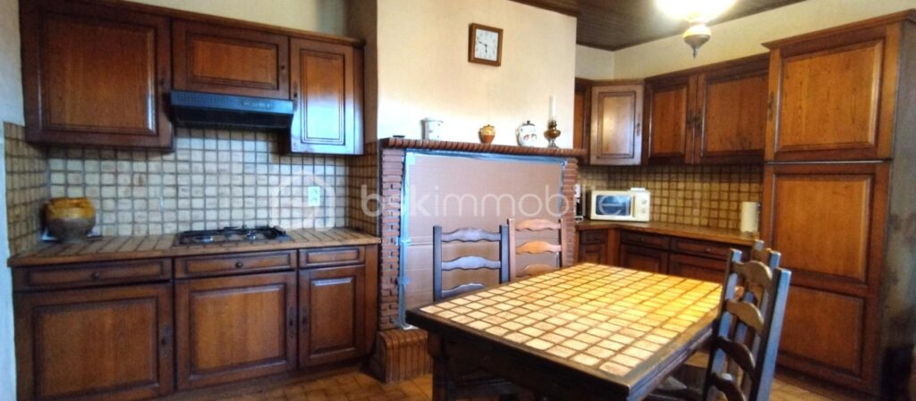 OPPORTUNITE RARE! – 7 pièces – 4 chambres – 164 m²