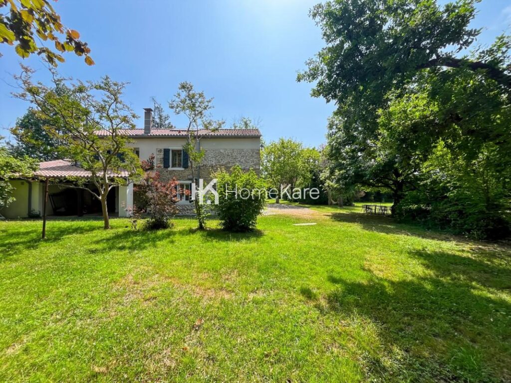 VERITABLE HAVRE DE PAIX EN CAMPAGNE – 5 pièces – 4 chambres – 175 m²