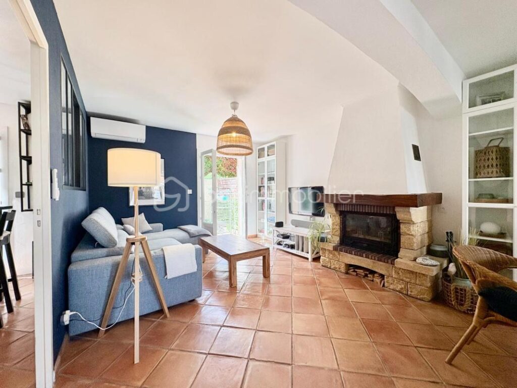 MAISON FAMILIALE 3 CHAMBRES – GARAGE + STATIONNEMENT PRIVE – AUCUN TRAVAUX – LA GAUDE -LA BARONNE – PROCHE NICE – 4 pièces – 3 chambres – 86 m²