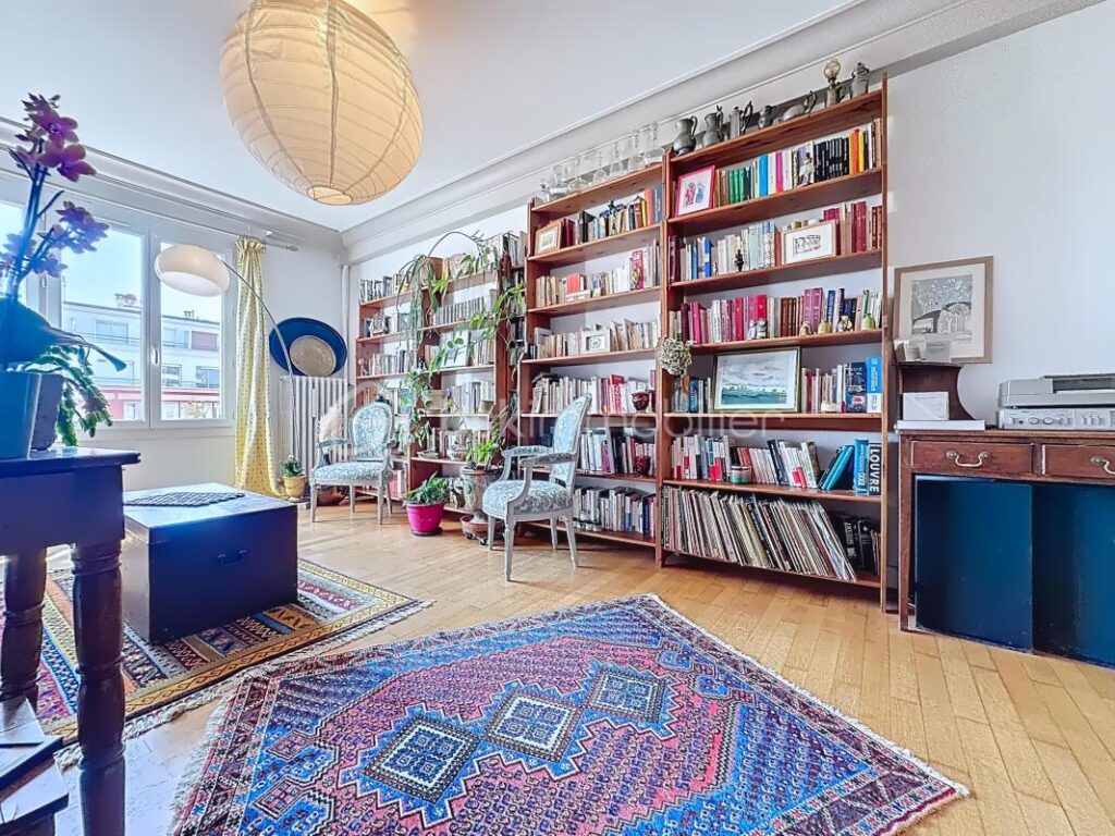 🏡 Appartement T3 lumineux avec balcon et vue montagnes – Grenoble – 3 pièces – 2 chambres – 82 m²