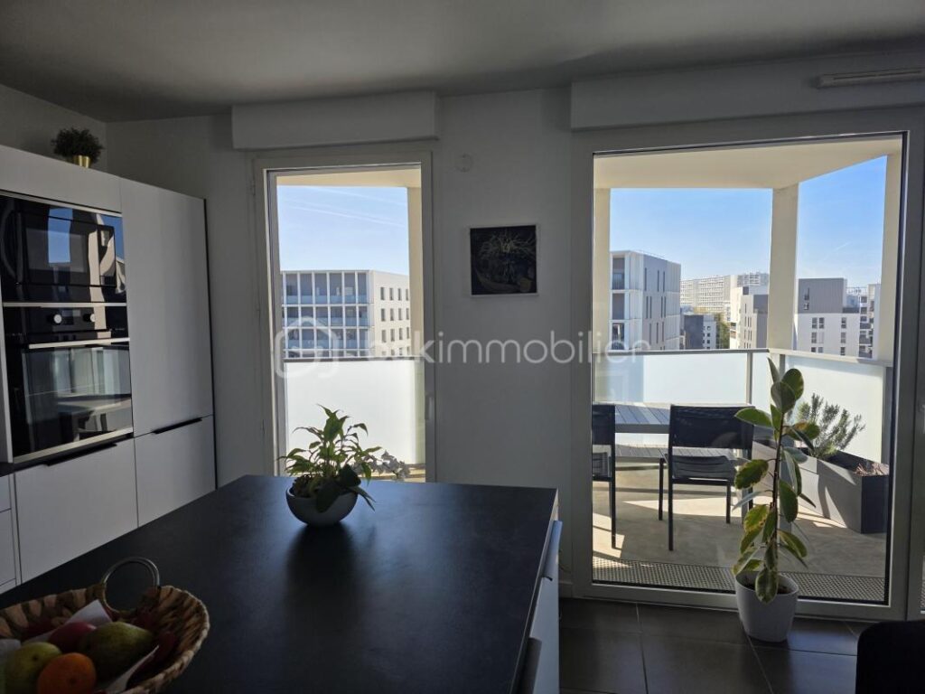 Appartement 4 chambres, terrasses, parkings – 5 pièces – 4 chambres – 94 m²