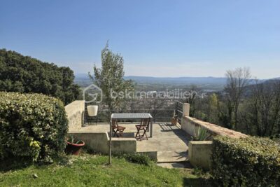 Maison Atypique avec jardin au Teil – 6 pièces – 4 chambres – 142 m²