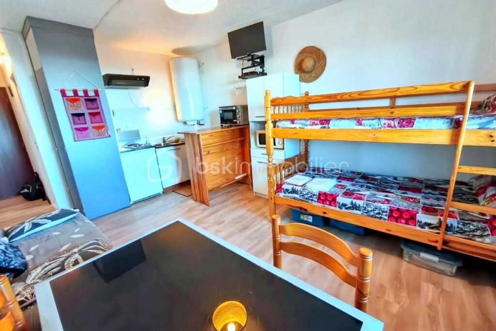 Studio entièrement meublé au pied des pistes – 1 pièce – 1 chambre – 27 m²