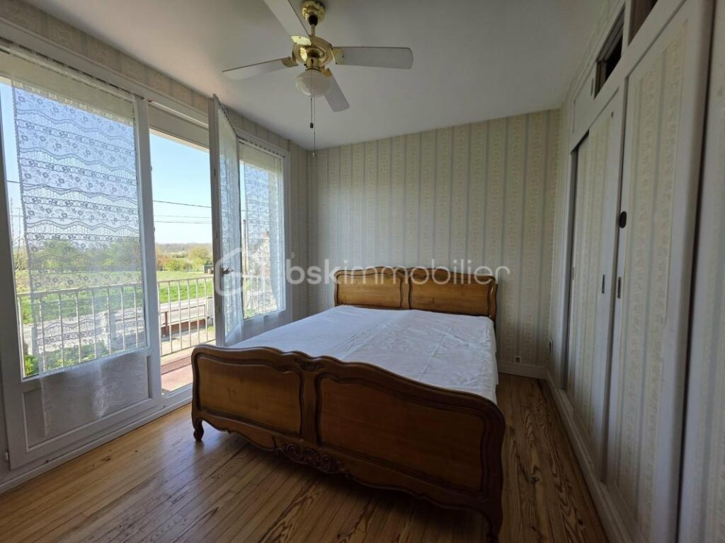 Maison de campagne proche des commodités – 5 pièces – 3 chambres – 91 m²