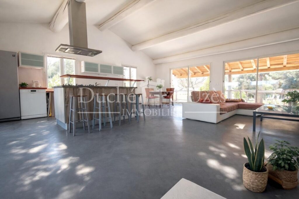 Villa – 5 pièces – 4 chambres – 156 m²