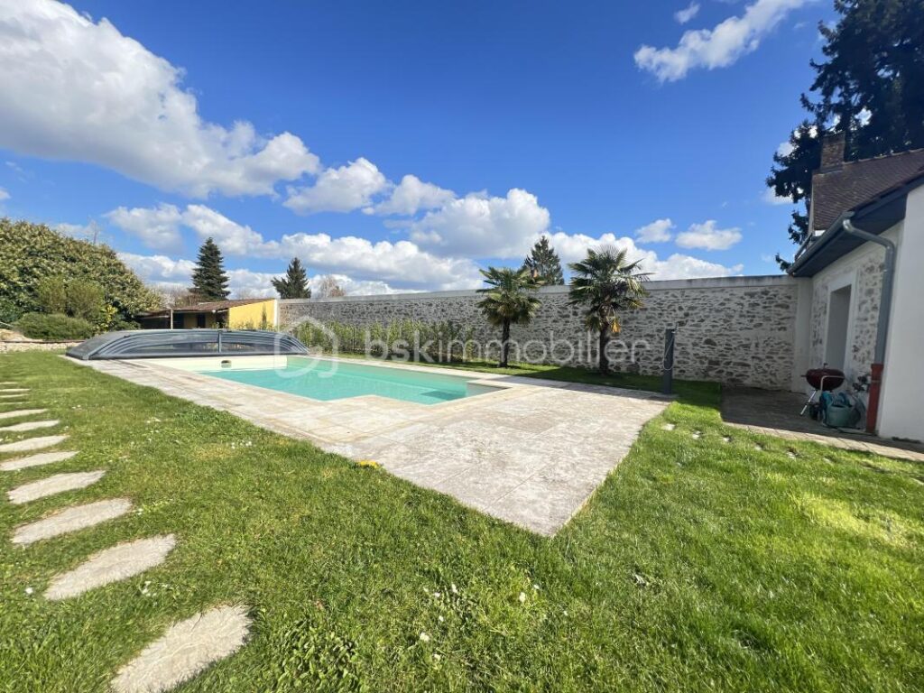 🏡 Maison de caractère rénovée – Lardy Bourg – 5 pièces – 3 chambres – 139 m²