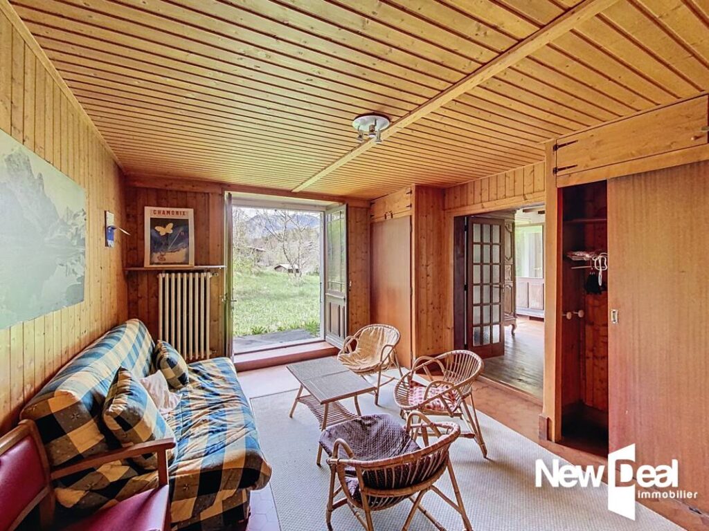 LES HOUCHES – MAISON DE PAYS – 15 pièces – 12 Chambres – 330 m² environ – Terrain 1897 m² – 15 pièces – 12 chambres – 333 m²