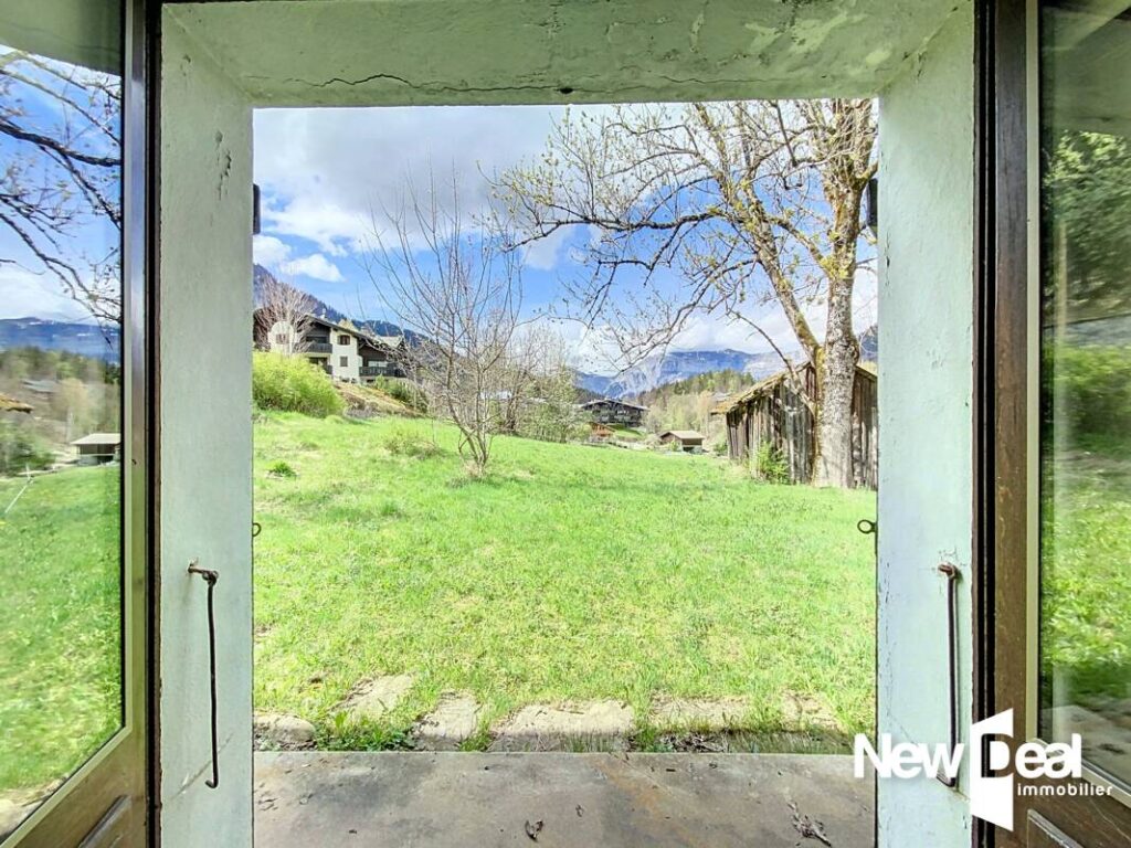 LES HOUCHES – MAISON DE PAYS – 15 pièces – 12 Chambres – 330 m² environ – Terrain 1897 m² – 15 pièces – 12 chambres – 333 m²