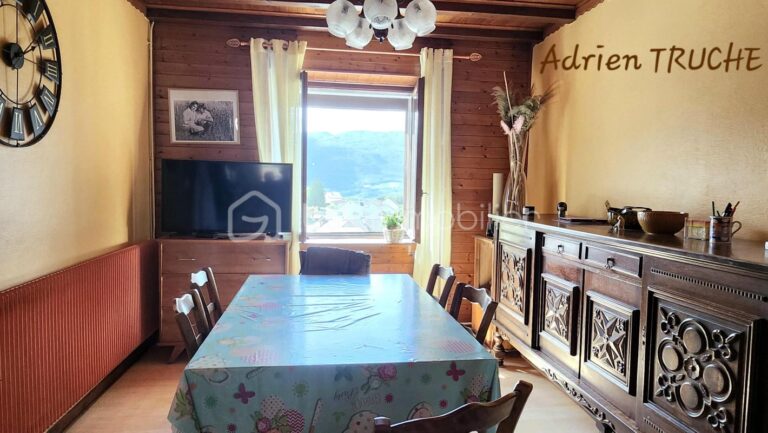 CHALLONGES — AU CALME — BEAUX ESPACES — SOUS SOL COMPLET – 8 pièces – 6 chambres – 135 m²