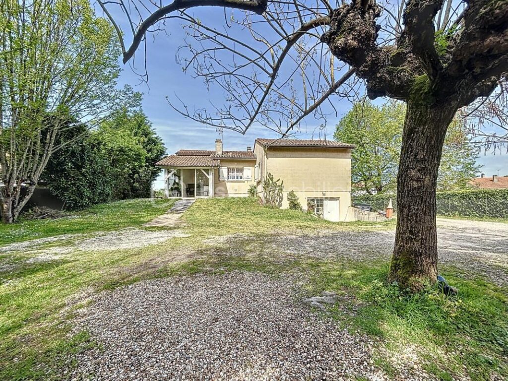 Maison 3 chambres possibilité studio – 5 pièces – 3 chambres – 100 m²