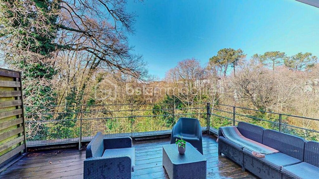 T3 en duplex – Belle terrasse avec vue dégagée – Quartier du Séqué à Bayonne – 3 pièces – 2 chambres – 60 m²