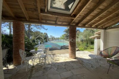 MAISON DE 190 m2-TERRAIN 15199 M2- 4 CHAMBRES-2 SALLES D’EAU-2 WC-PISCINE-GARAGE-ECURIE 33M2 – 7 pièces – 4 chambres – 190 m²