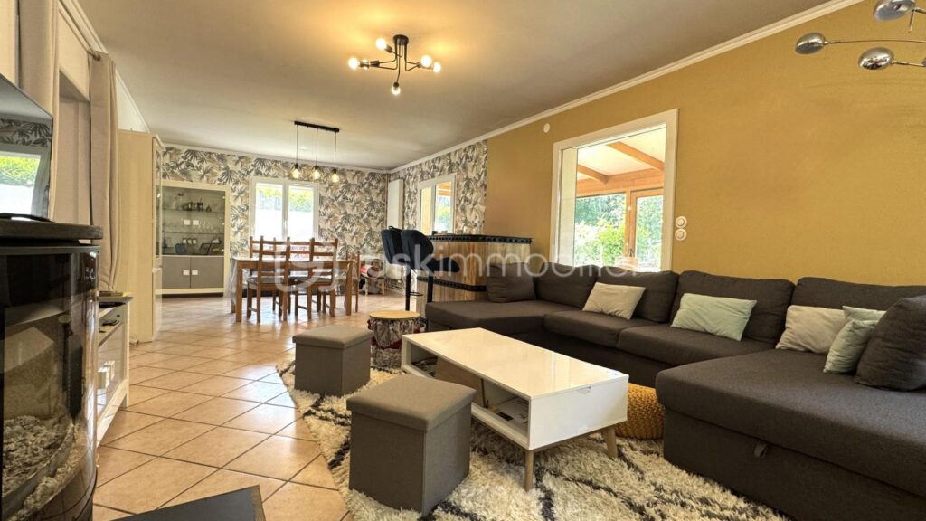 Maison familiale de charme au calme avec vue … Gretz-Armainvilliers 77220 – 8 pièces – 4 chambres – 223 m²