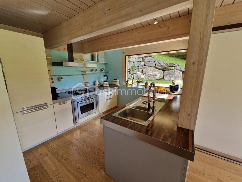 MAGNIFIQUE MAISON BOIS CONTEMPORAINE – 7 pièces – 5 chambres – 151 m²