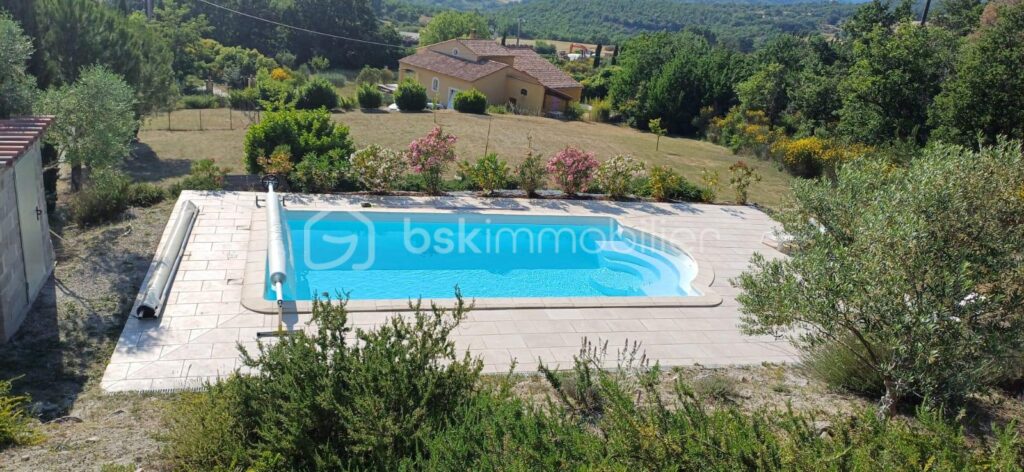 Maison vue dominante (5 chambres, piscine) au calme – 6 pièces – 5 chambres – 180 m²