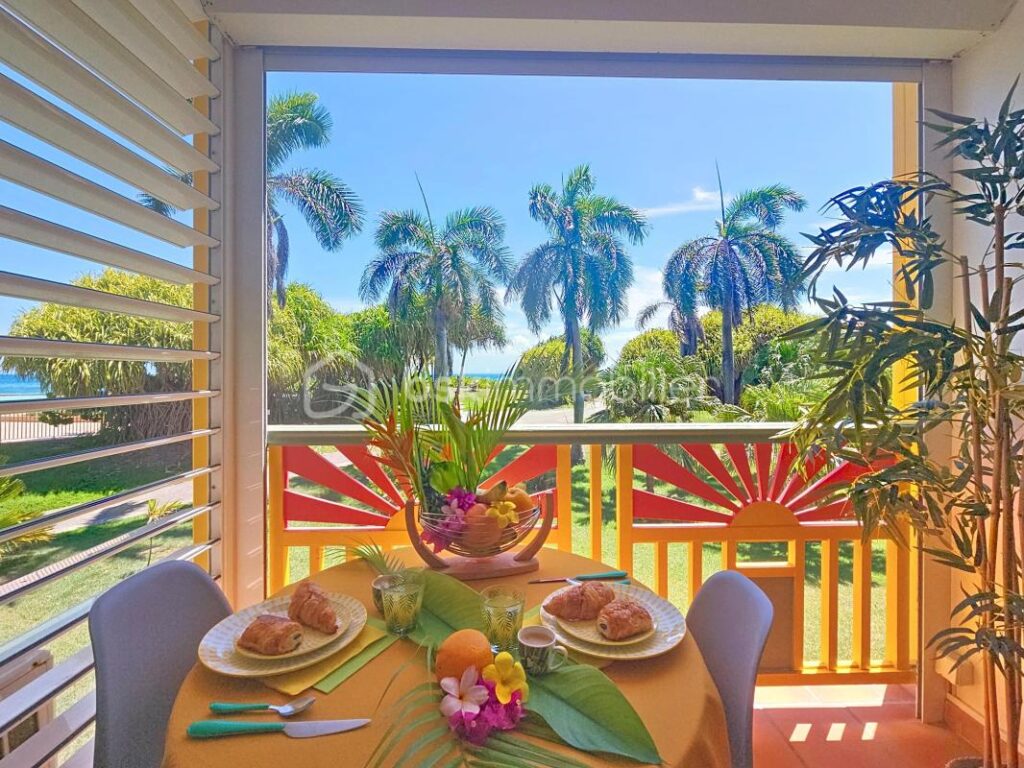 Splendide studio vue mer Anse des Rochers – 1 pièce – 1 chambre – 20 m²