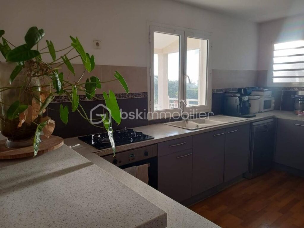 A Vendre – Maison avec vue mer – 5 pièces – 4 chambres – 110 m²