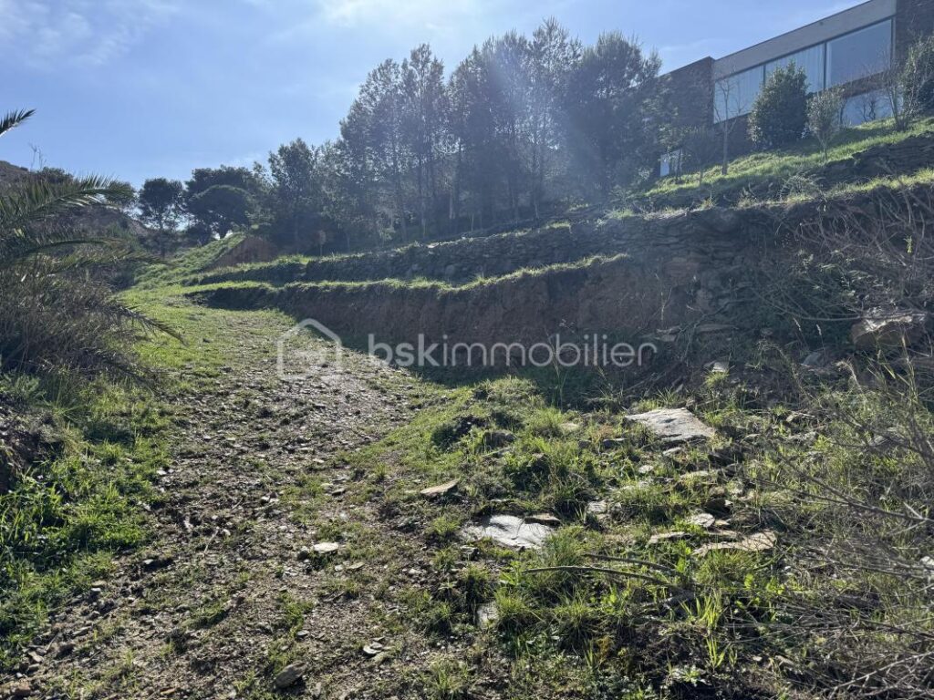 Vue imprenable sur la mer et les montagnes – NR pièces – NR chambres – 727 m²