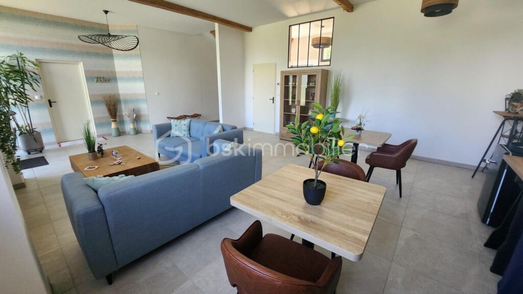 Maison Principale + Gîtes avec Spa et Piscine – 9 pièces – 4 chambres – 236 m²