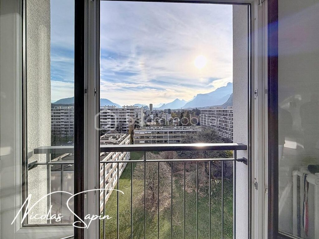 T2 entièrement rénové – 2 pièces – 1 chambre – 42 m²