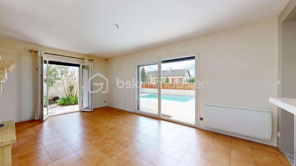 MAISON INDIVIDUELLE – PISCINE – TOURNEFEUILLE – CALME – 137m2 – DOUBLE VITRAGE – PROCHE AIRBUS- ROCADE ARC-EN-CIEL – 5 pièces – 3 chambres – 137 m²