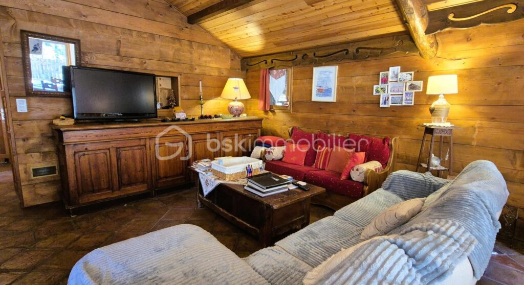 A ALLOS – MAGNIFIQUE CHALET INDIVIDUEL 5 PIÈCES – 197 m² – 8 pièces – 4 chambres – 197 m²