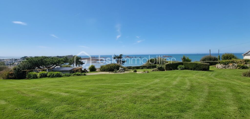 MAISON ET GITES EMPLACEMENT IDEAL! – 7 pièces – 4 chambres – 140 m²