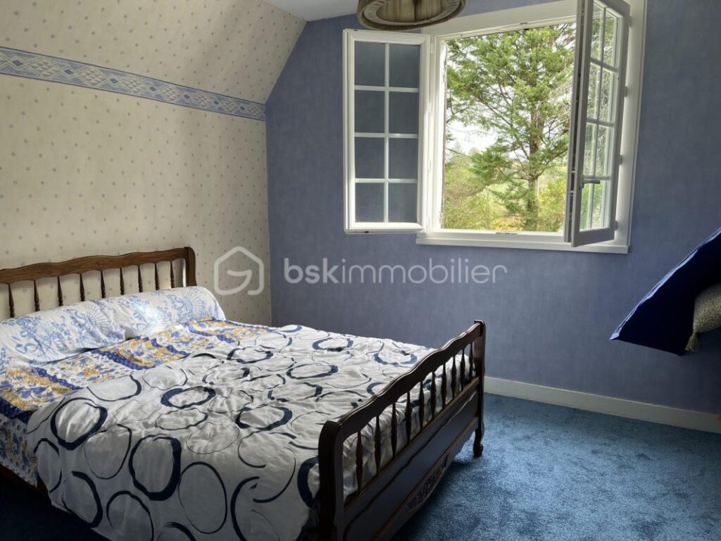 MAISON STYLE PÉRIGOURDINE – 6 pièces – 3 chambres – 119 m²