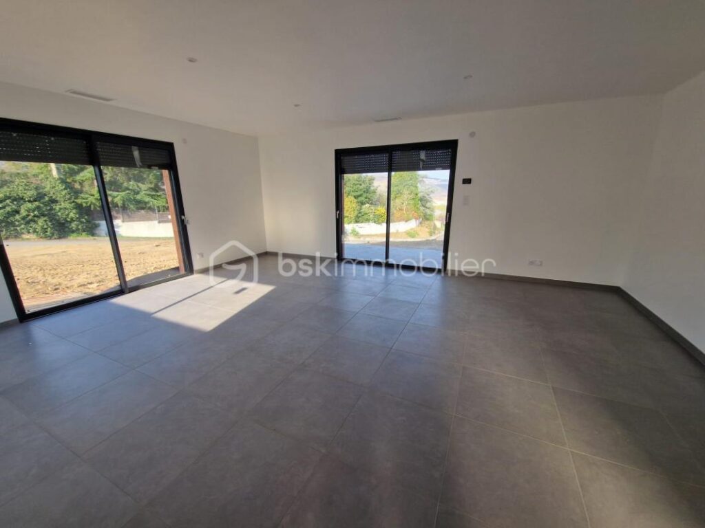 Maison neuve – Disponible en février 2025 – 4 pièces – 3 chambres – 135 m²