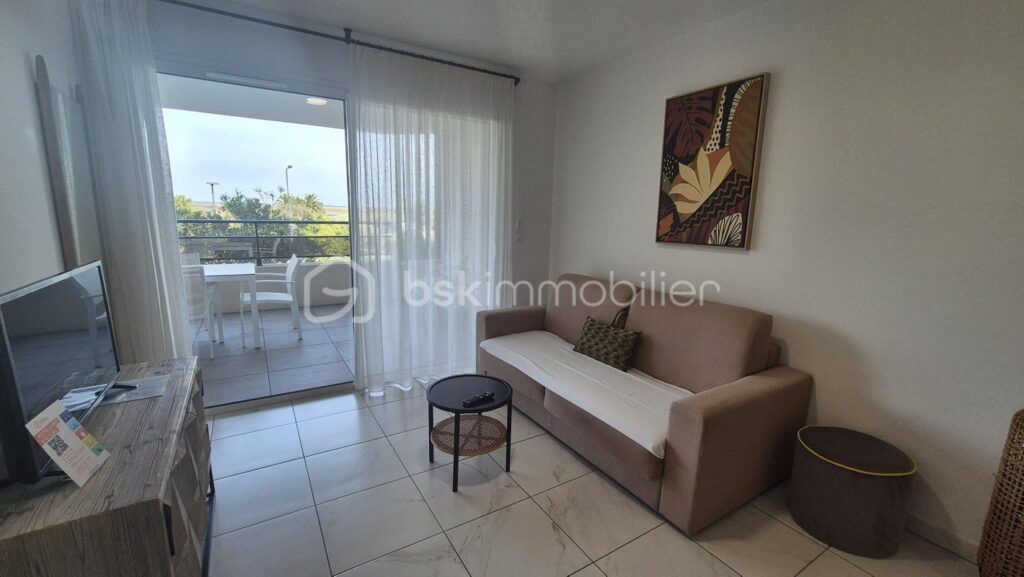 A VENDRE APPARTEMENT T2 DE 38M² A SAINT CYPRIEN PLAGE – HORIZON DU GOLF – TERRASSE – ASCENSEUR – PARKING PRIVATIF – VENDU MEUBLE – SOUS BAIL COMMERCIAL – 2 pièces – 1 chambre – 38 m²